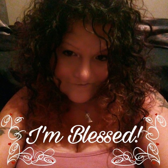 Meet your Posher, Carol - Picture 1 of 1